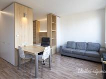 Pronájem bytu 1+kk, Praha - Záběhlice, Topolová, 31 m2