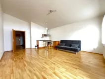 Pronájem bytu 1+kk, České Budějovice - České Budějovice 5, Suchovrbenské nám., 42 m2