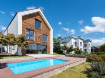 Prodej rodinného domu, Statenice, Nad Vinicí, 270 m2