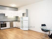 Prodej bytu 2+kk, Praha - Stodůlky, náměstí Junkových, 43 m2