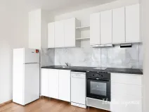 Pronájem bytu 1+kk, Praha - Vysočany, Kolbenova, 33 m2