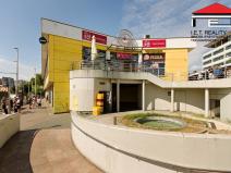 Pronájem restaurace, Praha - Kobylisy, Klapkova, 467 m2