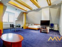 Pronájem bytu 1+kk, Hradec Králové, Malé náměstí, 98 m2