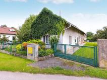 Prodej rodinného domu, Lochenice, 252 m2