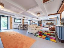 Prodej komerční nemovitosti, Úhlejov, 182 m2