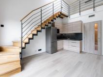 Pronájem bytu 2+kk, Praha - Hlubočepy, Slivenecká, 42 m2