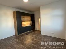 Pronájem bytu 1+kk, Žirovnice, Havlíčkovo náměstí, 29 m2