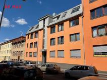 Pronájem bytu 2+kk, Praha - Košíře, Lovčenská, 60 m2