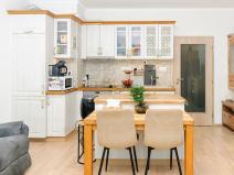 Prodej bytu 2+kk, Praha - Hrdlořezy, Učňovská, 48 m2