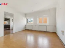 Prodej bytu 4+1, Karlovy Vary, Bulharská, 130 m2