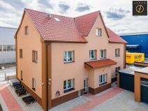 Prodej obchodního prostoru, Kladno, Huťská, 402 m2