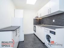 Pronájem bytu 2+kk, Praha - Karlín, U Sluncové, 40 m2