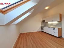Pronájem bytu 1+kk, Praha - Břevnov, Radimova, 28 m2