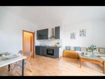 Pronájem bytu 2+kk, Praha - Žižkov, Husinecká, 48 m2