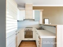 Pronájem bytu 1+kk, Praha - Prosek, Valečovská, 48 m2