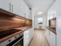 Pronájem bytu 3+1, Praha - Troja, Hnězdenská, 72 m2