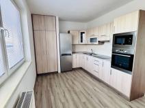 Pronájem bytu 3+1, Chrudim - Chrudim III, Obce Ležáků, 67 m2