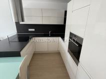 Pronájem bytu 3+kk, České Budějovice - České Budějovice 3, B. Smetany, 86 m2