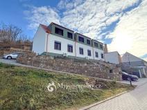 Prodej bytu 4+kk, Hluboké Mašůvky, 89 m2