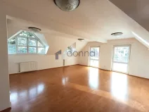 Pronájem rodinného domu, Praha, K vinicím, 251 m2