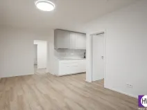 Prodej bytu 4+kk, Praha, Novodvorská, 76 m2