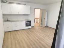 Pronájem bytu 1+kk, Praha - Záběhlice, Klapálkova, 32 m2