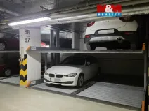 Pronájem garážového stání, Praha - Holešovice, Poupětova, 12 m2