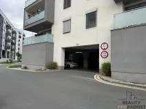 Pronájem garážového stání, Olomouc, Edmunda Husserla, 15 m2
