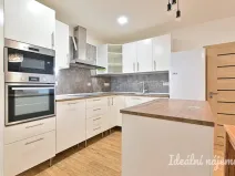 Pronájem bytu 3+kk, Vojkovice, Hlavní, 82 m2