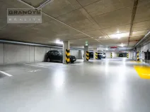 Prodej garážového stání, Praha - Hodkovičky, Šífařská, 13 m2