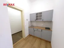 Pronájem bytu 2+kk, Praha - Libeň, Chlumčanského, 34 m2