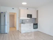 Pronájem bytu 1+kk, Praha - Hloubětín, Poděbradská, 32 m2