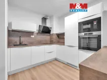 Pronájem bytu 2+kk, Pardubice - Zelené Předměstí, nábřeží Závodu míru, 79 m2