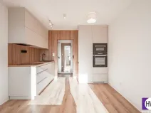 Pronájem bytu 2+kk, Praha, Hvězdova, 44 m2