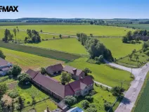 Prodej rodinného domu, Bašnice, 864 m2