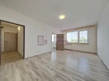 Pronájem bytu 3+1, Jindřichův Hradec - Jindřichův Hradec III, sídliště Vajgar, 68 m2