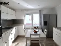 Prodej rodinného domu, Karlovy Vary - Stará Role, Slezská, 179 m2