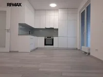 Pronájem bytu 1+kk, Praha - Modřany, Zlochova, 49 m2
