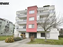 Pronájem garážového stání, Hradec Králové - Třebeš, Svatojánská, 13 m2