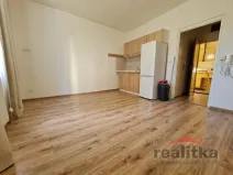 Pronájem bytu 1+kk, Opava - Předměstí, Slámova, 22 m2