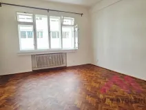 Pronájem bytu 1+1, Praha - Vinohrady, Kouřimská, 36 m2
