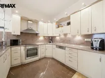 Prodej bytu 3+kk, Karlovy Vary, Moravská, 89 m2
