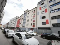 Pronájem obchodního prostoru, Plzeň, Poděbradova, 242 m2