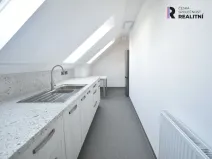 Pronájem bytu 3+1, Zlín - Příluky, Pod Mlýnem, 77 m2