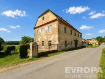Prodej rodinného domu, Uzeničky - Černívsko, 631 m2