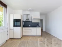 Prodej bytu 2+kk, Praha - Letňany, Zlonická, 51 m2