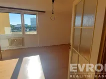 Pronájem bytu 3+1, Praha - Troja, Svídnická, 75 m2