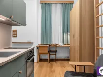 Prodej bytu 1+kk, Praha, Školská, 21 m2