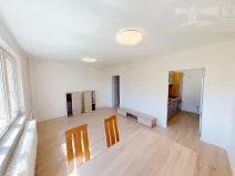Pronájem bytu 3+kk, Praha, Bělčická, 58 m2