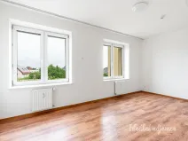 Pronájem bytu 1+kk, Praha - Suchdol, Suchdolské náměstí, 32 m2